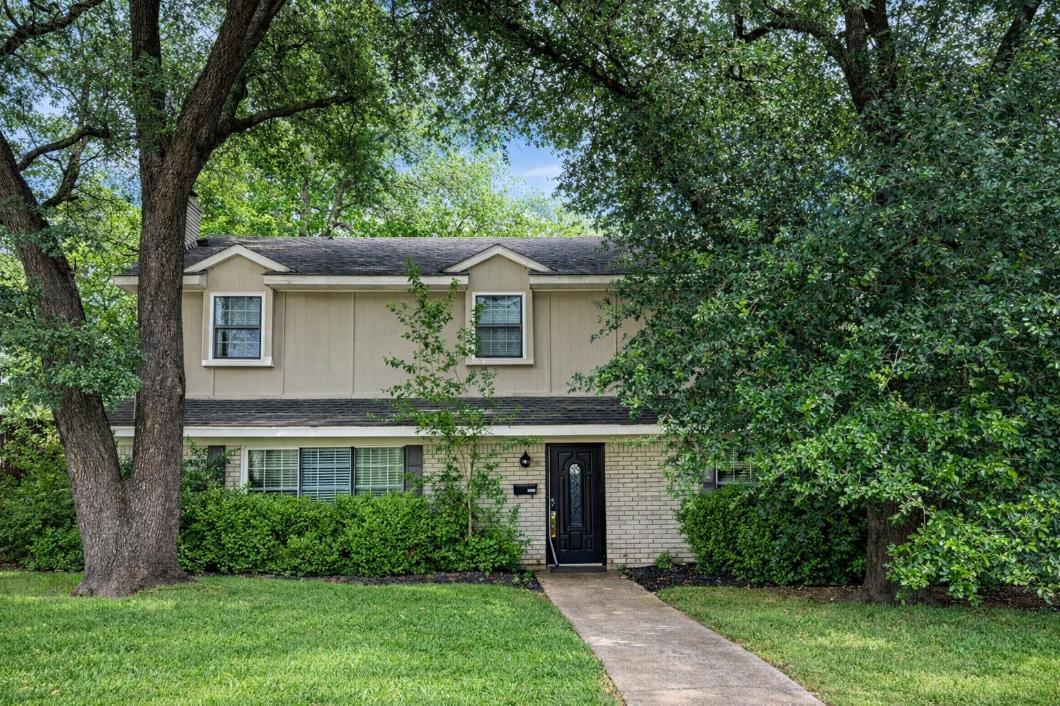 7018 Allview Lane Dallas TX 75227