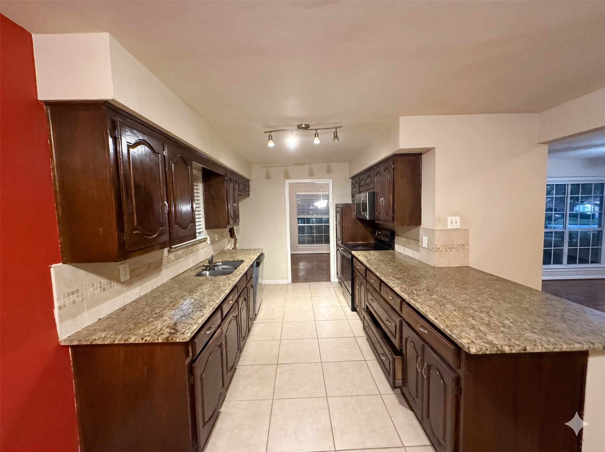 7018 Allview Lane Dallas TX 75227