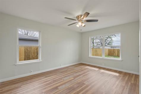 732 W Bullock Street Denison TX 75020