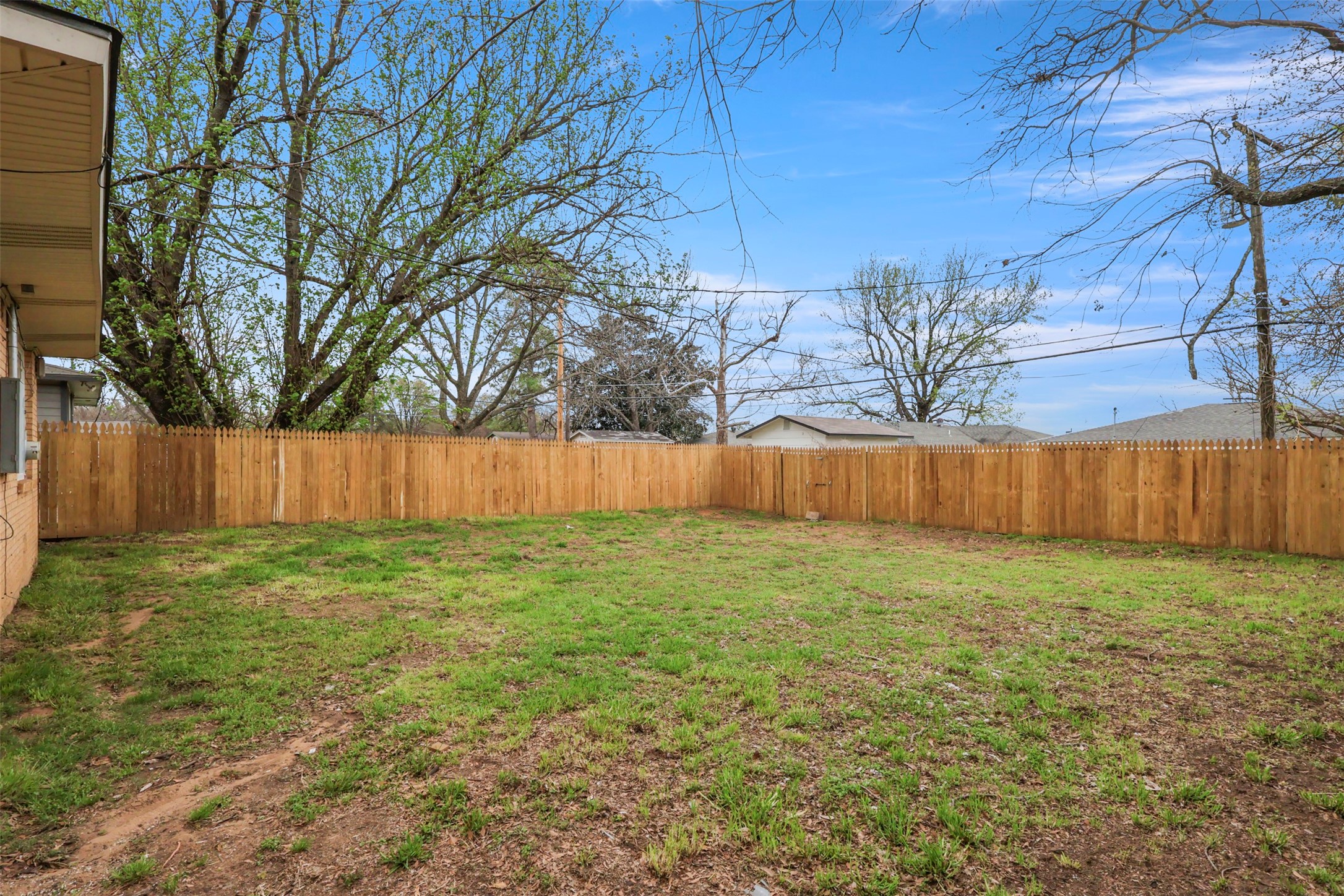 732 W Bullock Street Denison TX 75020