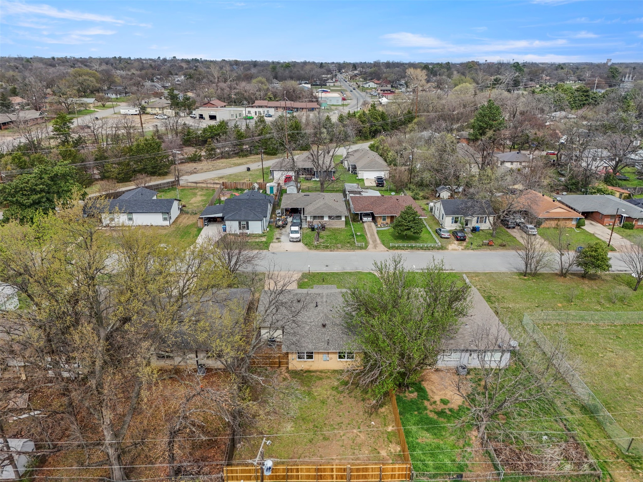 732 W Bullock Street Denison TX 75020