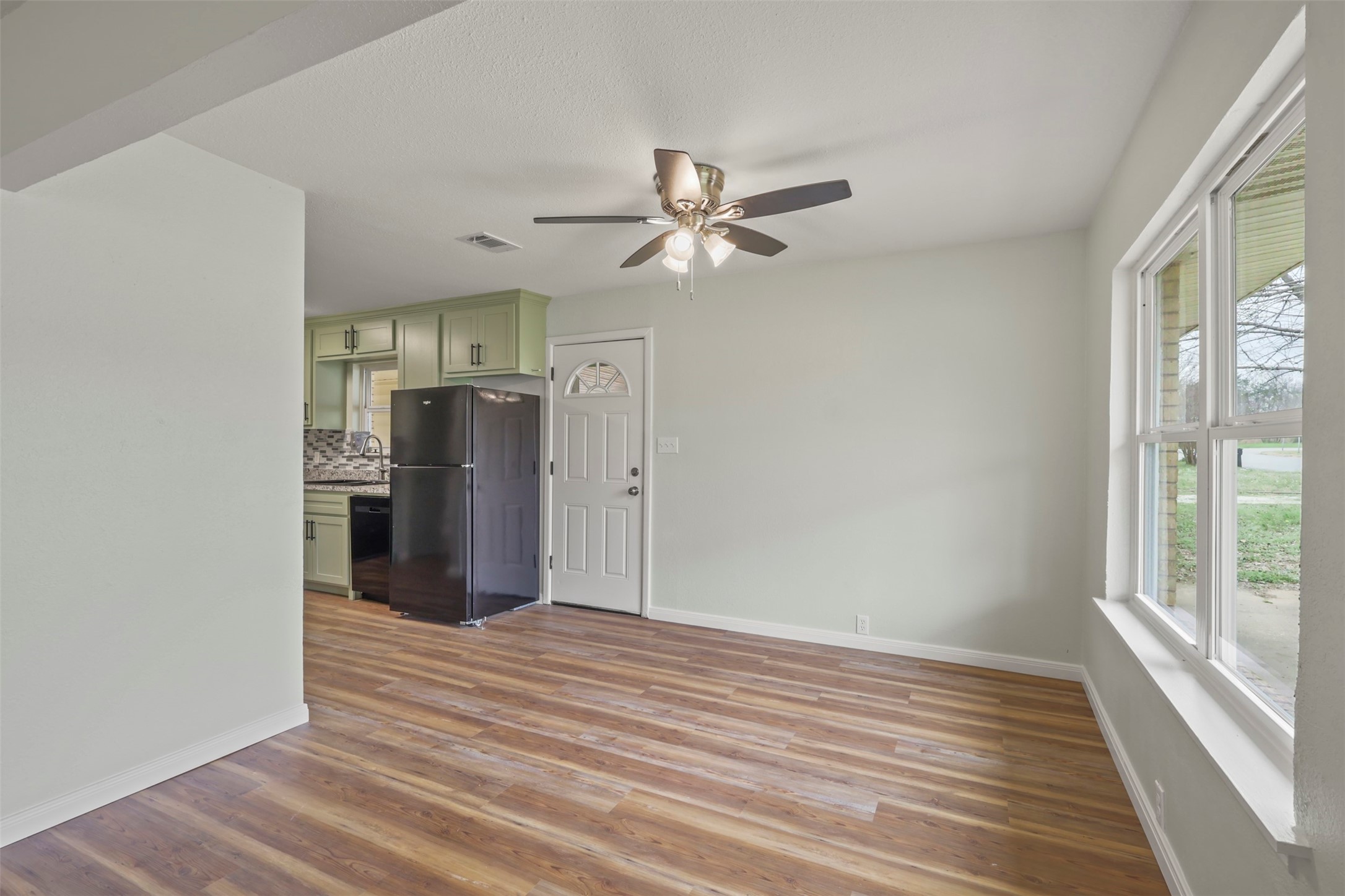 732 W Bullock Street Denison TX 75020
