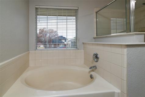 8512 Mccormick Court Fort Worth TX 76179