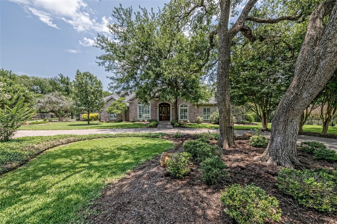 112 Greentree Drive Crawford TX 76638