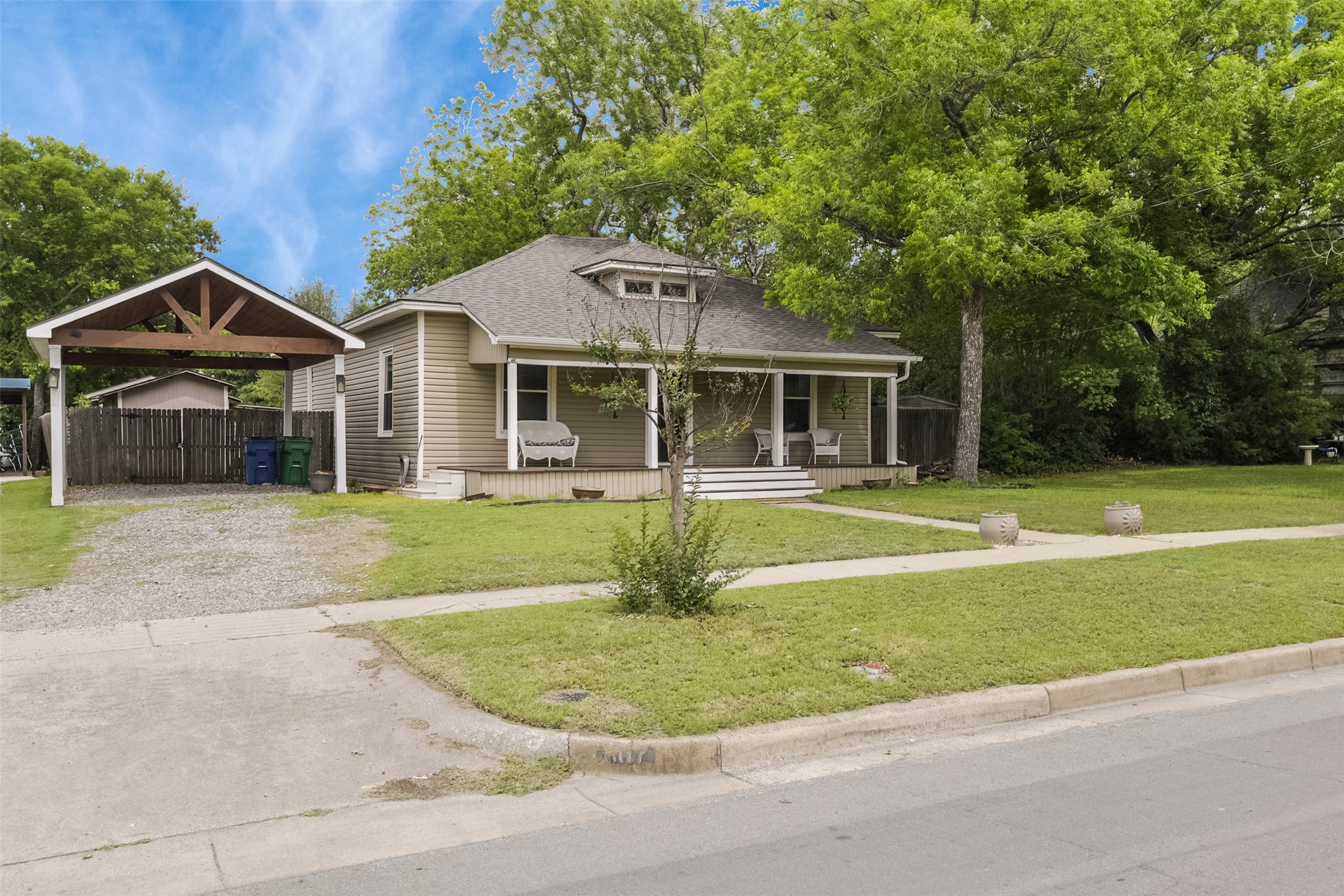 607 Williams Street Waxahachie TX 75165