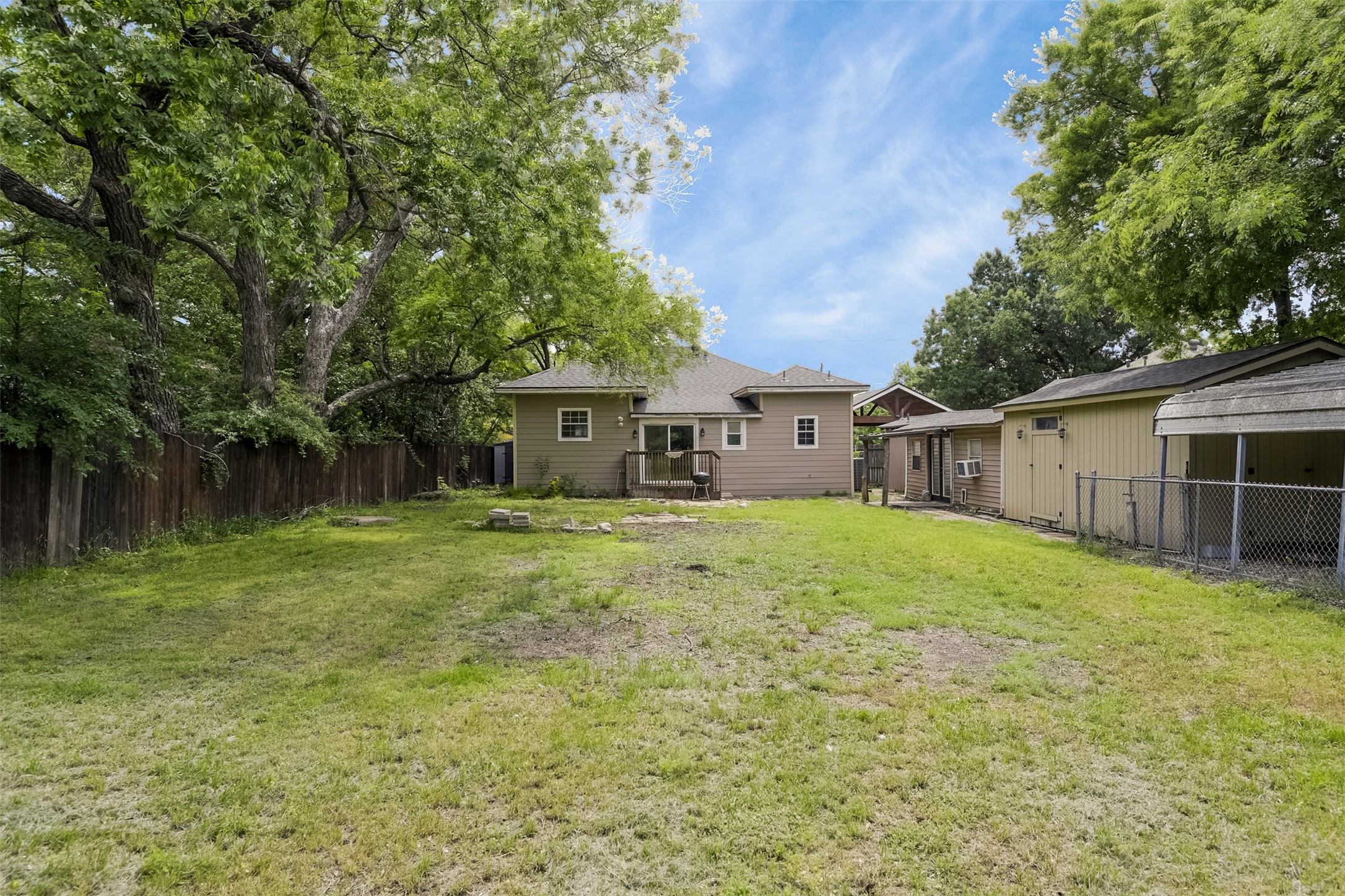 607 Williams Street Waxahachie TX 75165