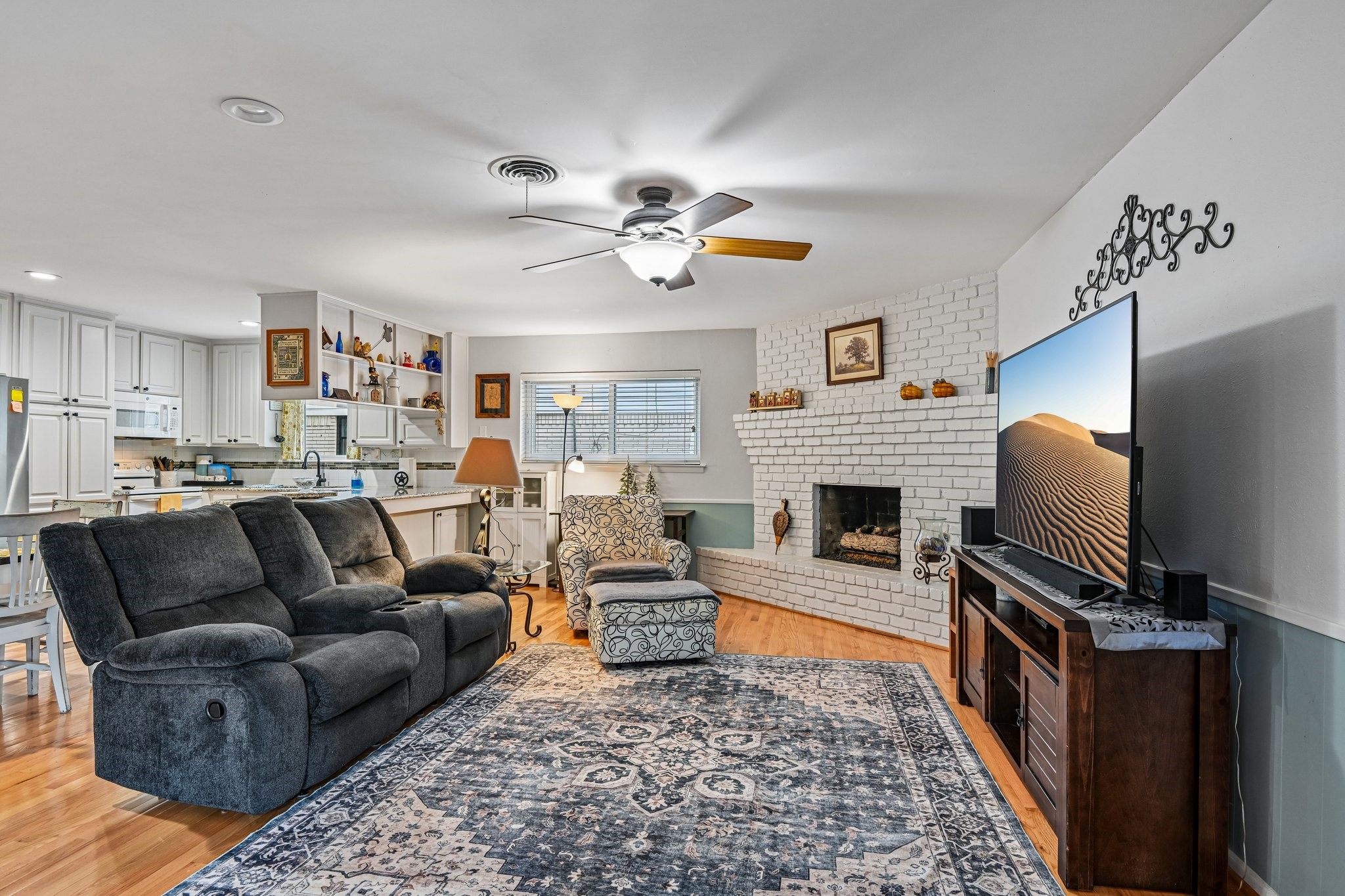 724 Bedford Court W Hurst TX 76053