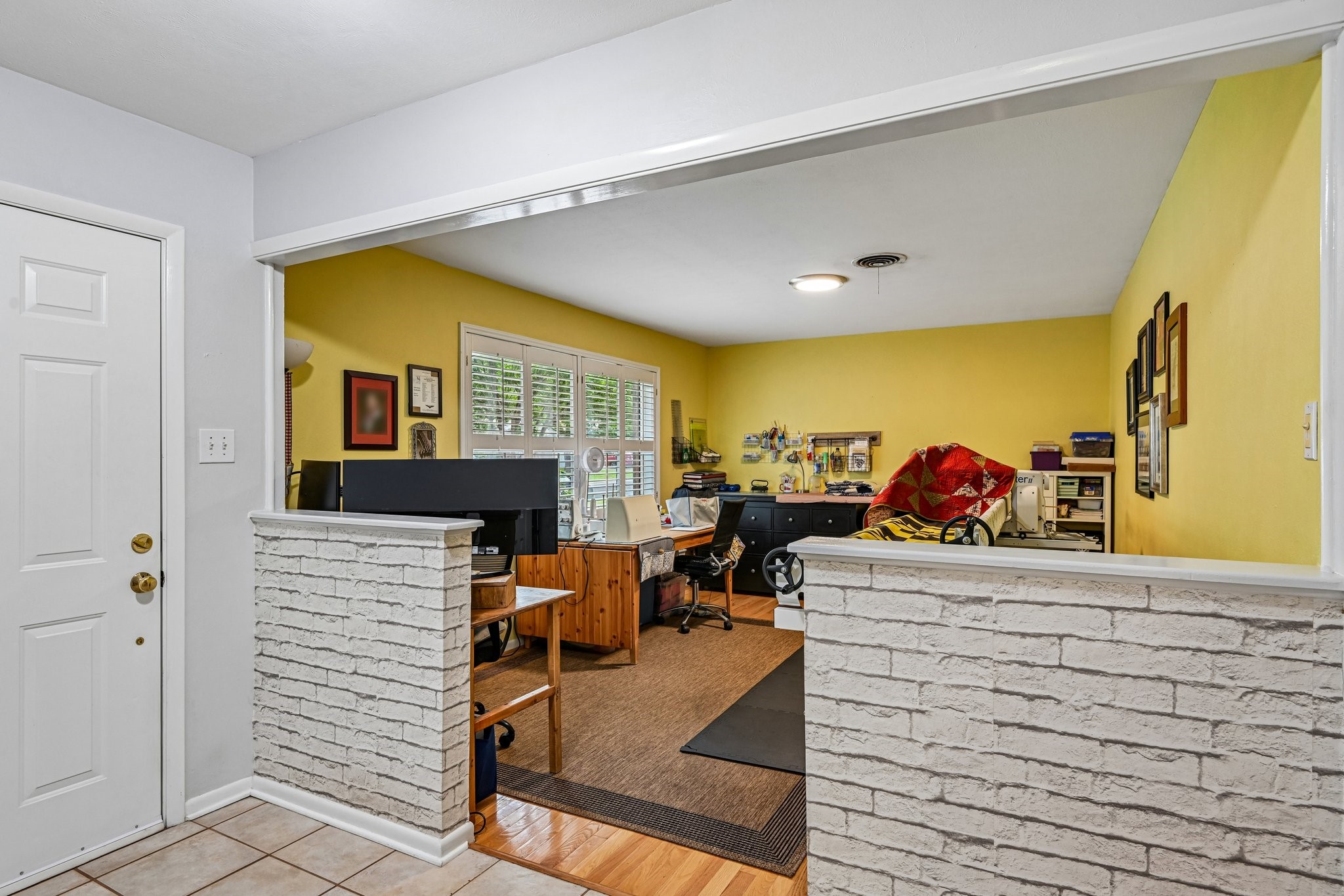 724 Bedford Court W Hurst TX 76053