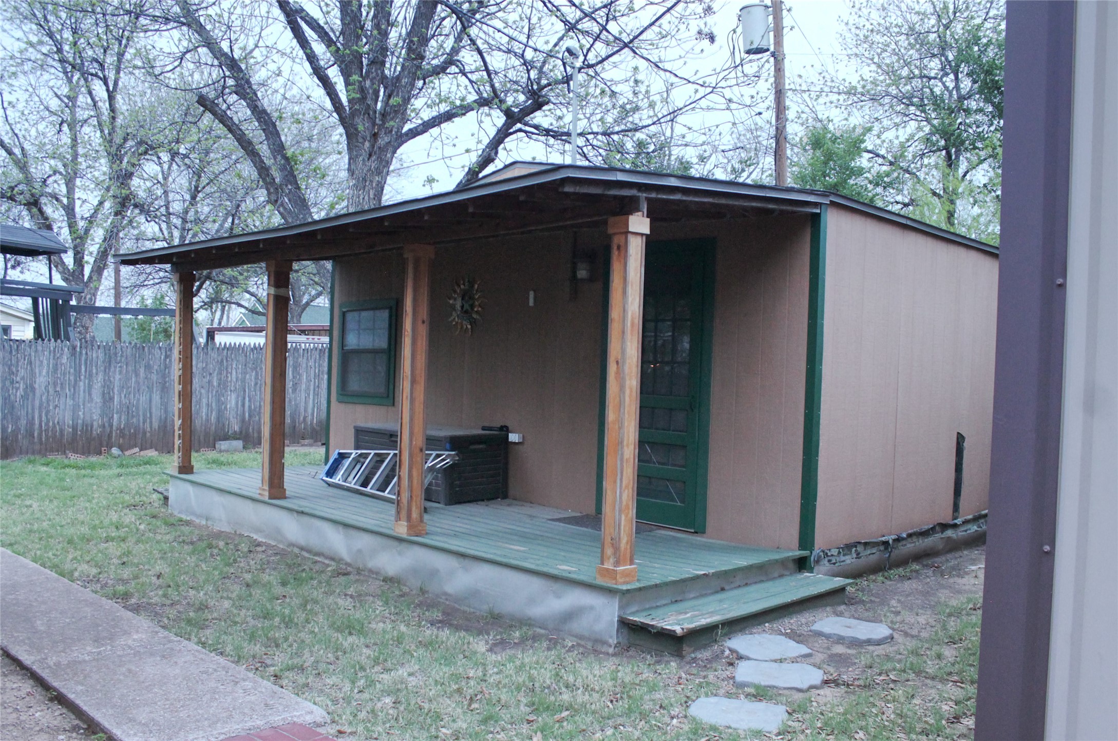 132 N Jacobs Street Albany TX 76430