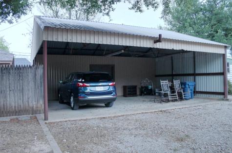 132 N Jacobs Street Albany TX 76430