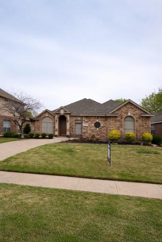 5325 Rush Creek Court Fort Worth TX 76244