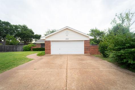 2918 Oak Ridge Court Abilene TX 79606