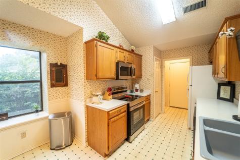 2918 Oak Ridge Court Abilene TX 79606