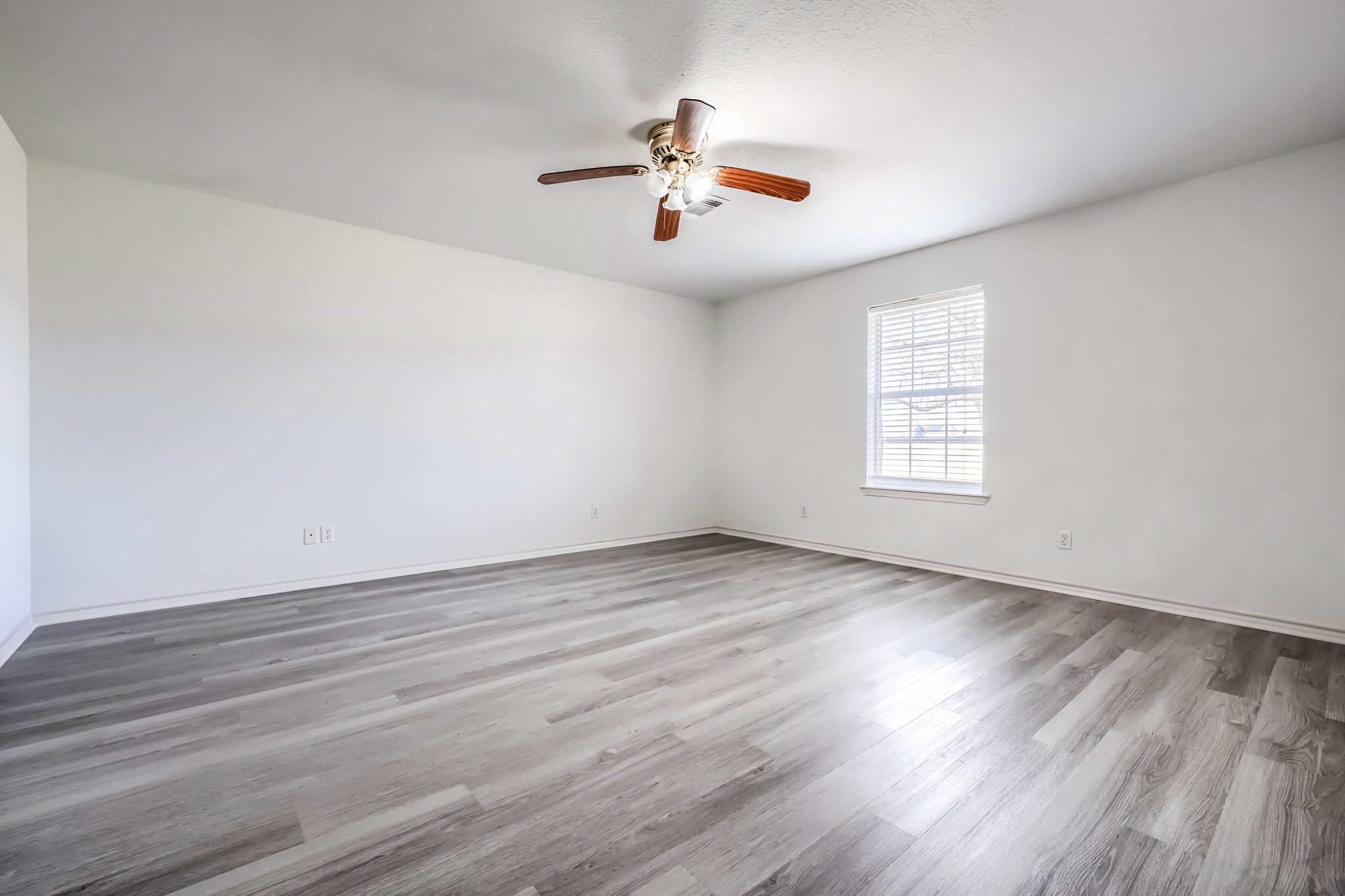 101 County Road 1010 Princeton TX 75407