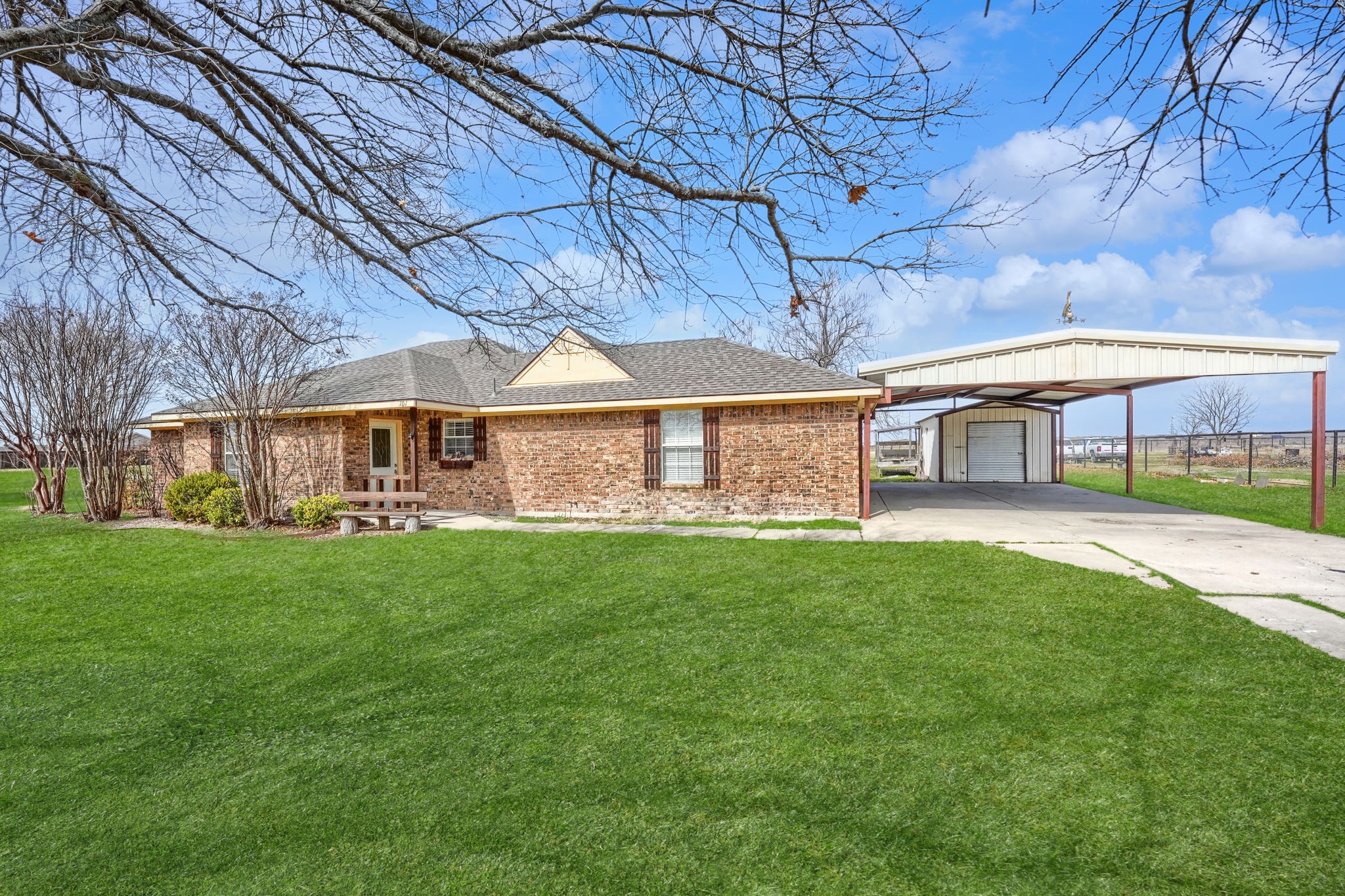 101 County Road 1010 Princeton TX 75407
