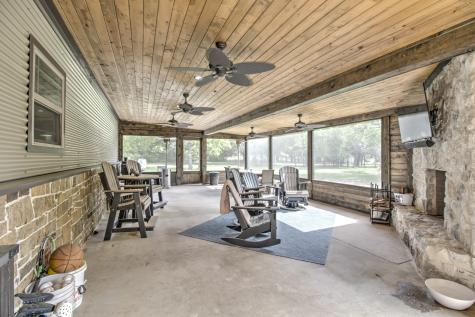 1024 Jordan Creek Road Collinsville TX 76233