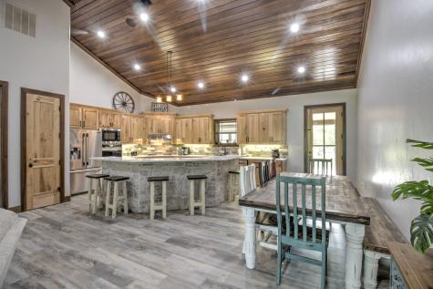 1024 Jordan Creek Road Collinsville TX 76233