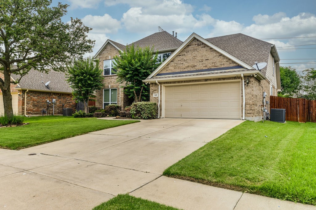640 Broadsword Lane Grand Prairie TX 75052