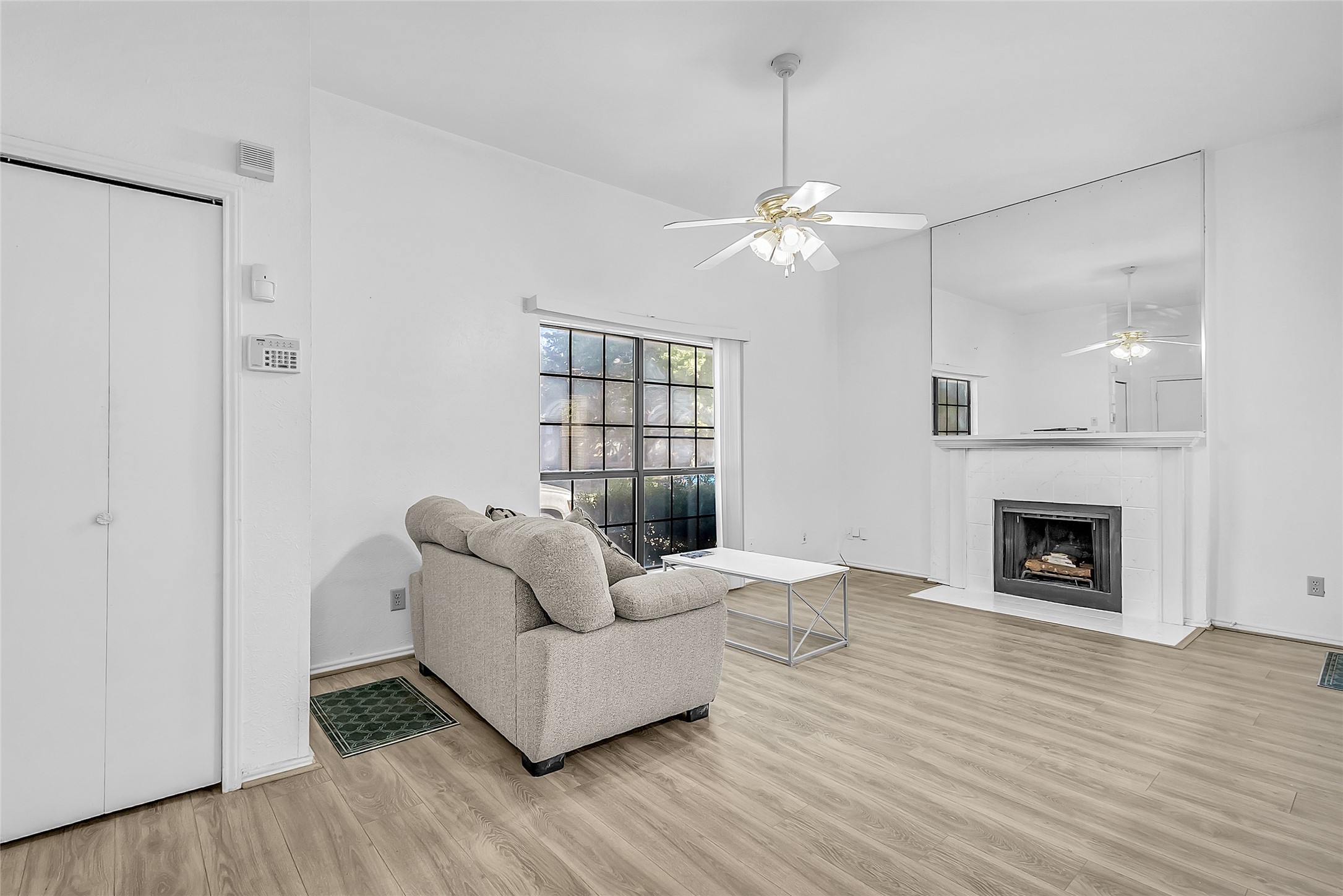 2440 Sunflower Drive Arlington TX 76014