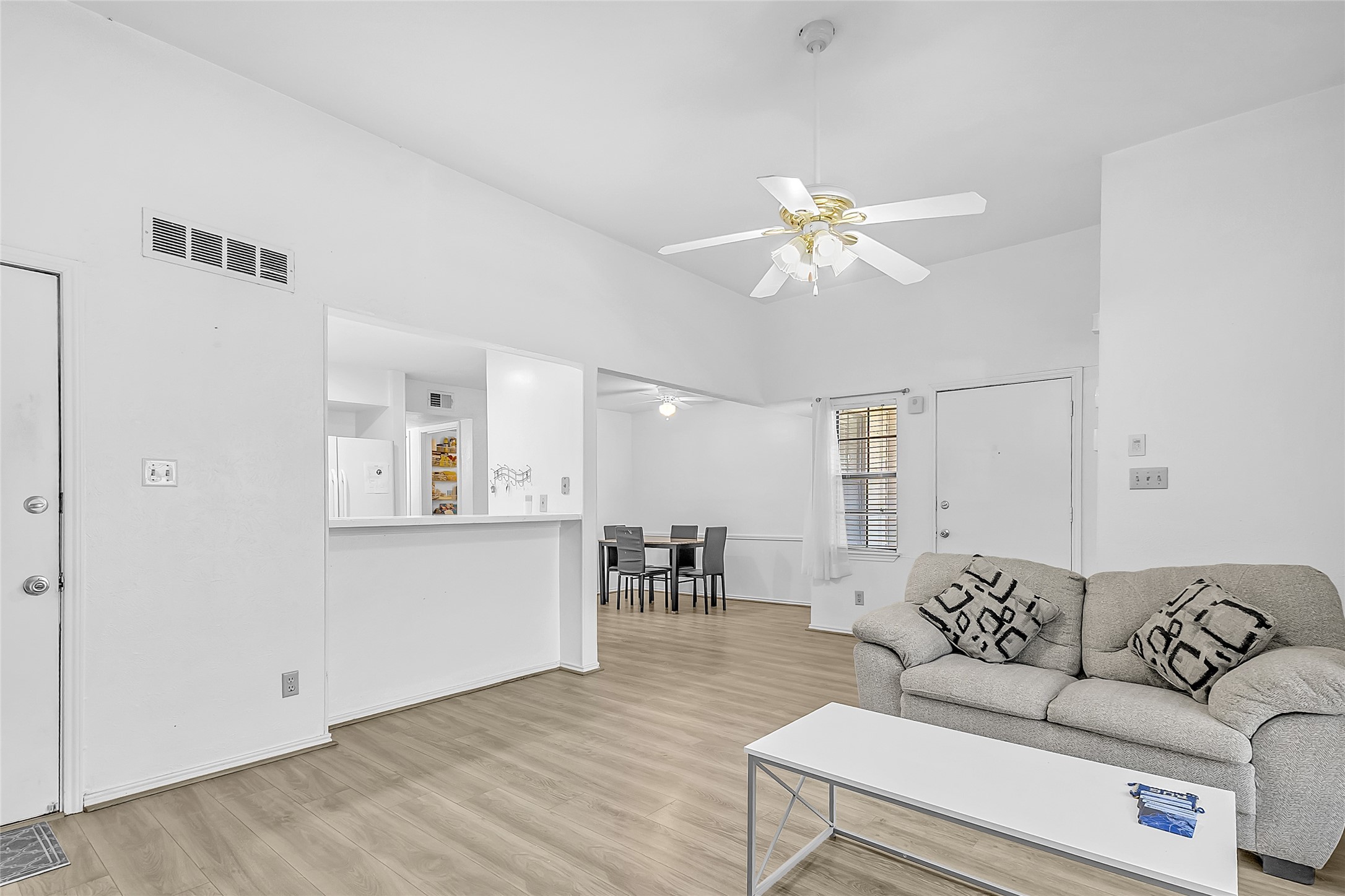 2440 Sunflower Drive Arlington TX 76014