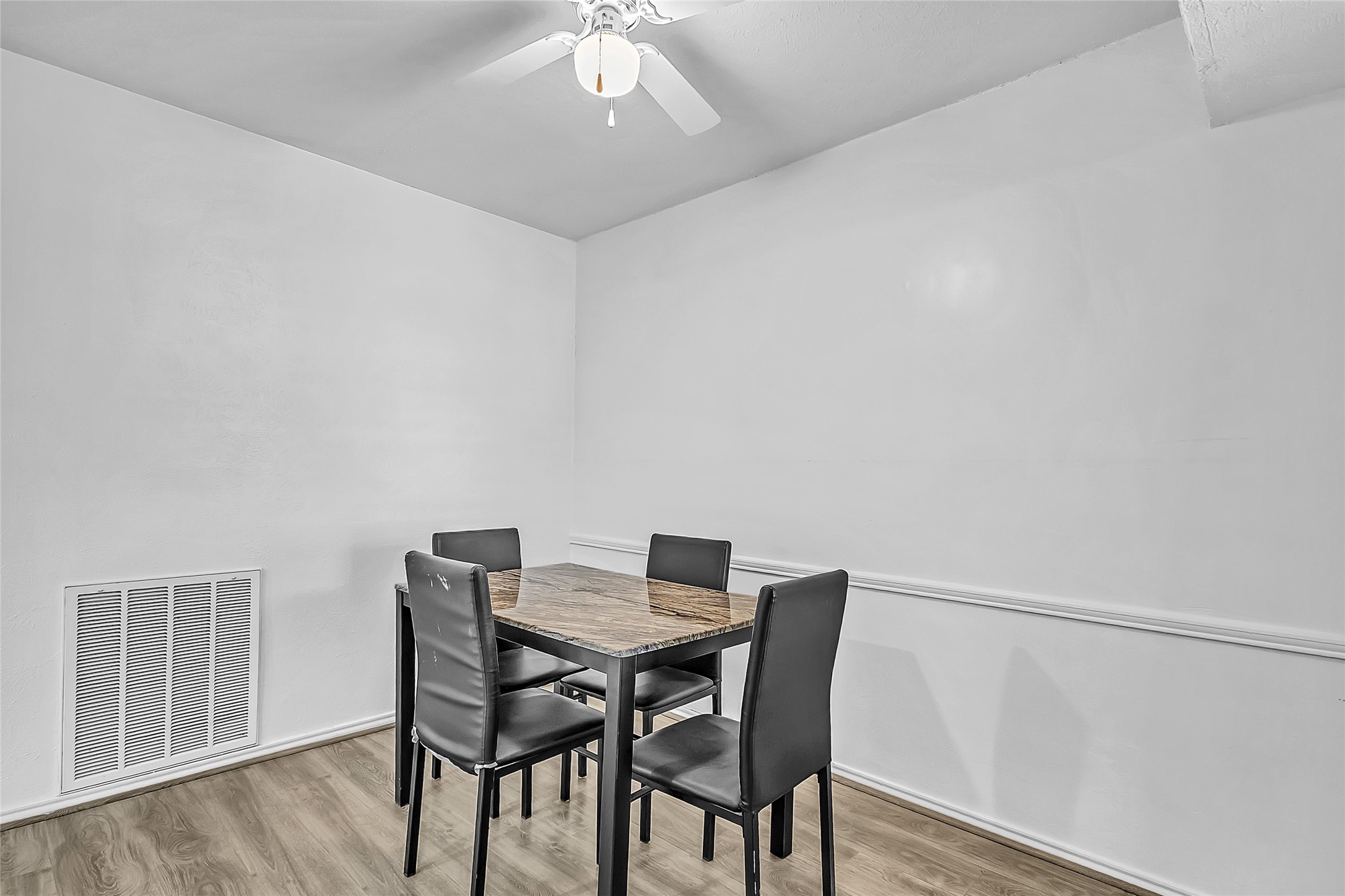 2440 Sunflower Drive Arlington TX 76014