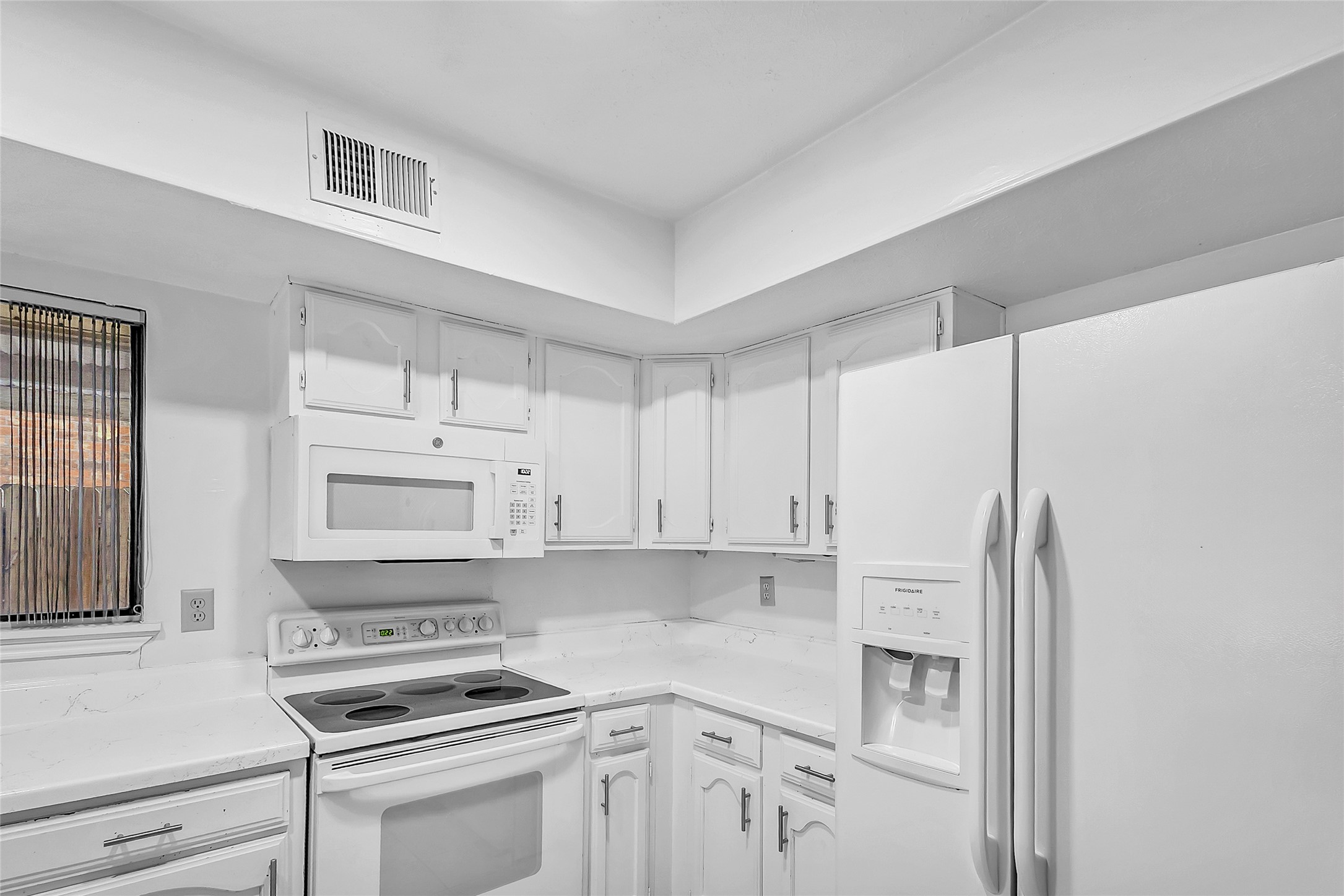 2440 Sunflower Drive Arlington TX 76014