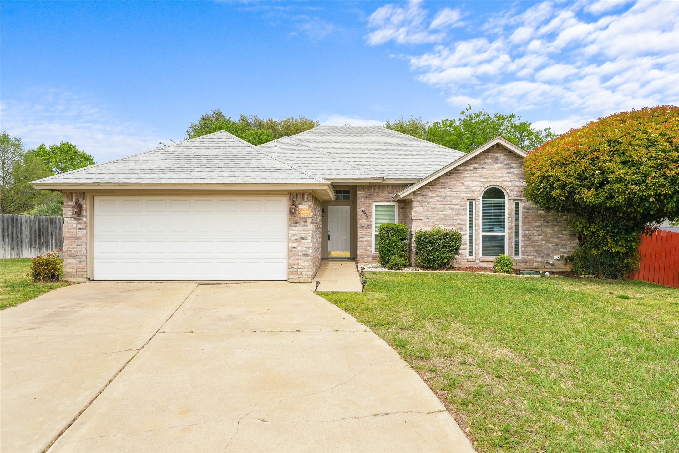 8009 Alamo Court North Richland Hills TX 76180