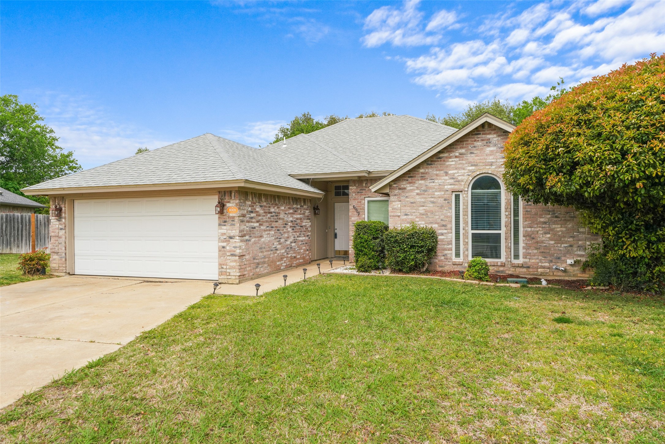 8009 Alamo Court North Richland Hills TX 76180
