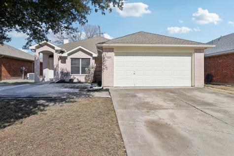 1004 Caliente Drive Grand Prairie TX 75051