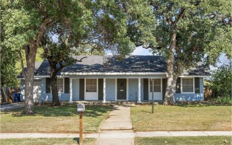 1102 1st Street Brownwood TX 76801
