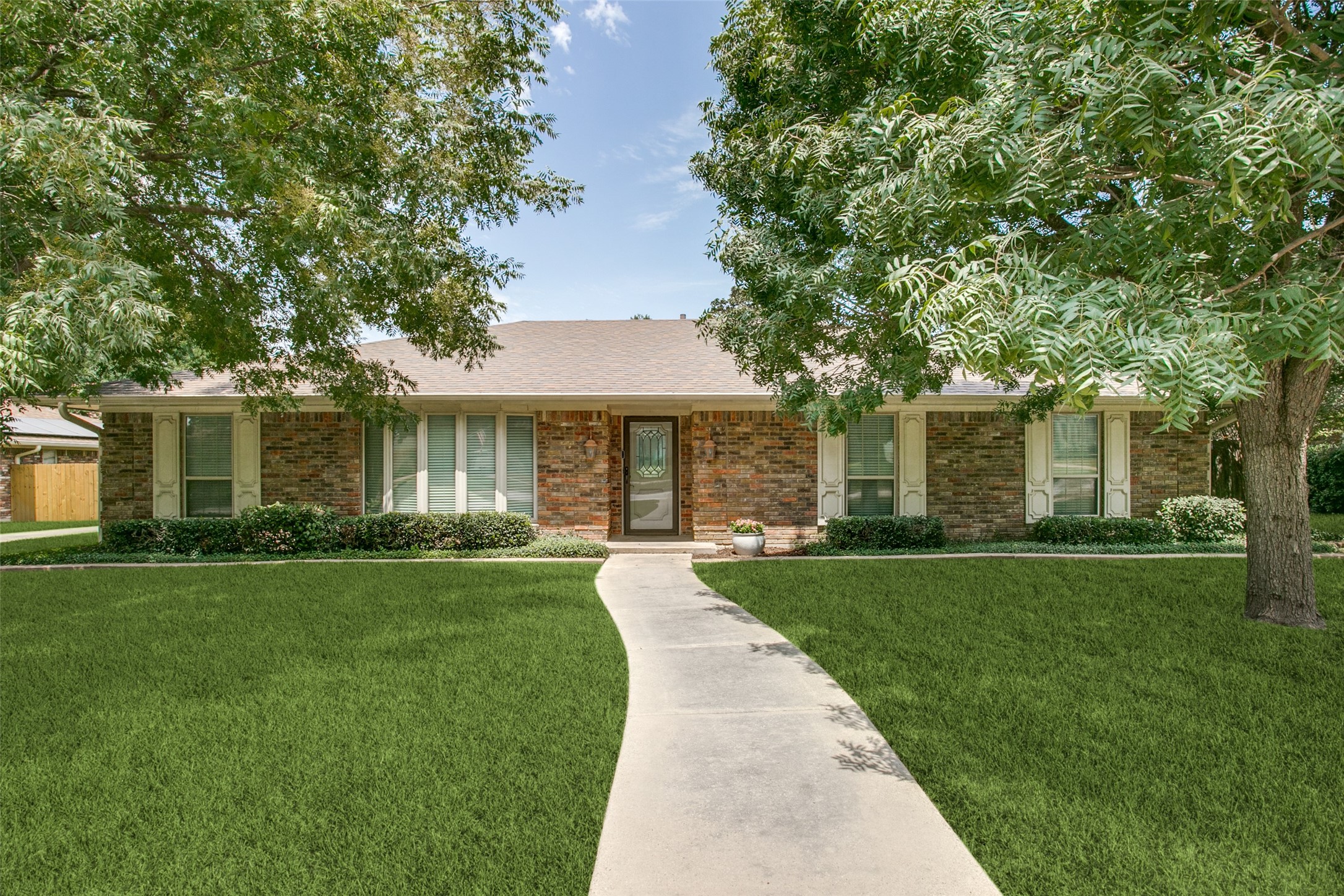 6529 Riviera Drive North Richland Hills TX 76180