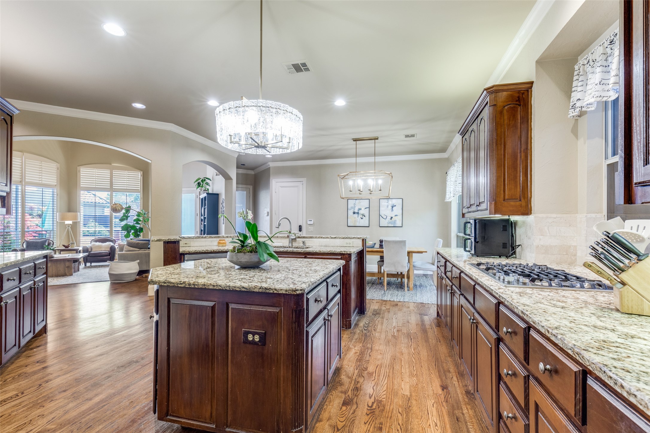 5704 Eastman Drive Plano TX 75093