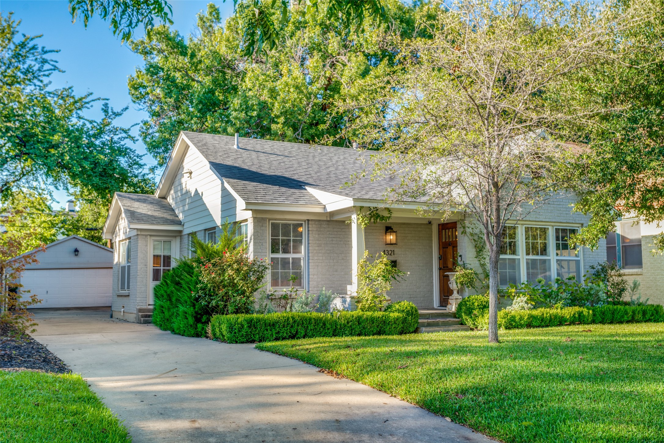 4321 El Campo Avenue Fort Worth TX 76107
