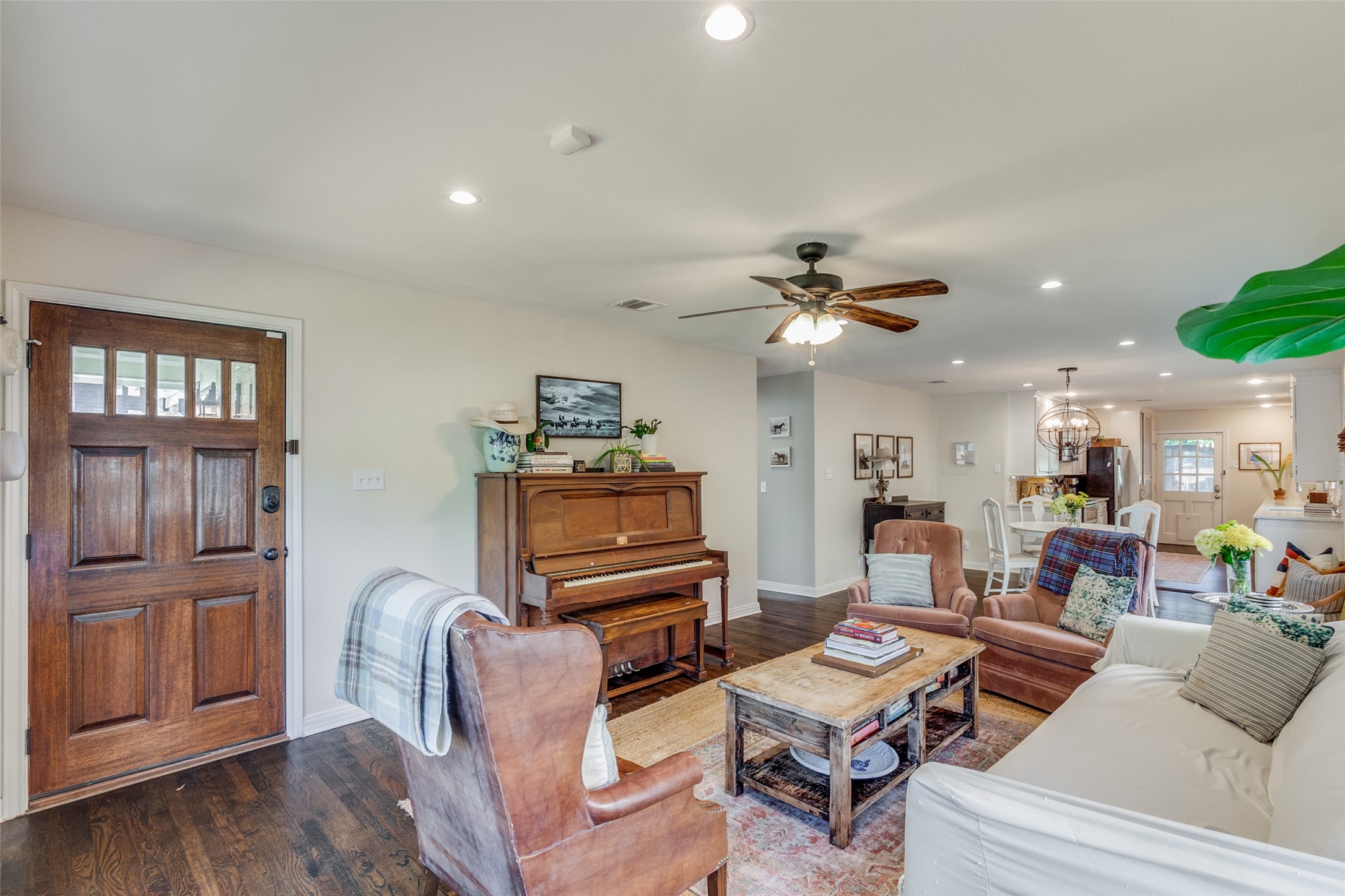 4321 El Campo Avenue Fort Worth TX 76107