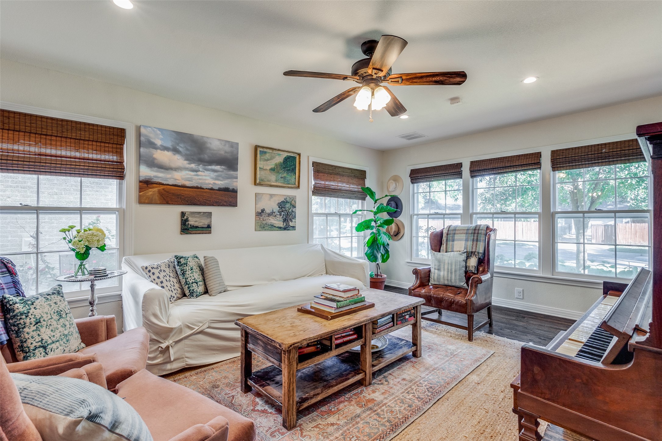 4321 El Campo Avenue Fort Worth TX 76107