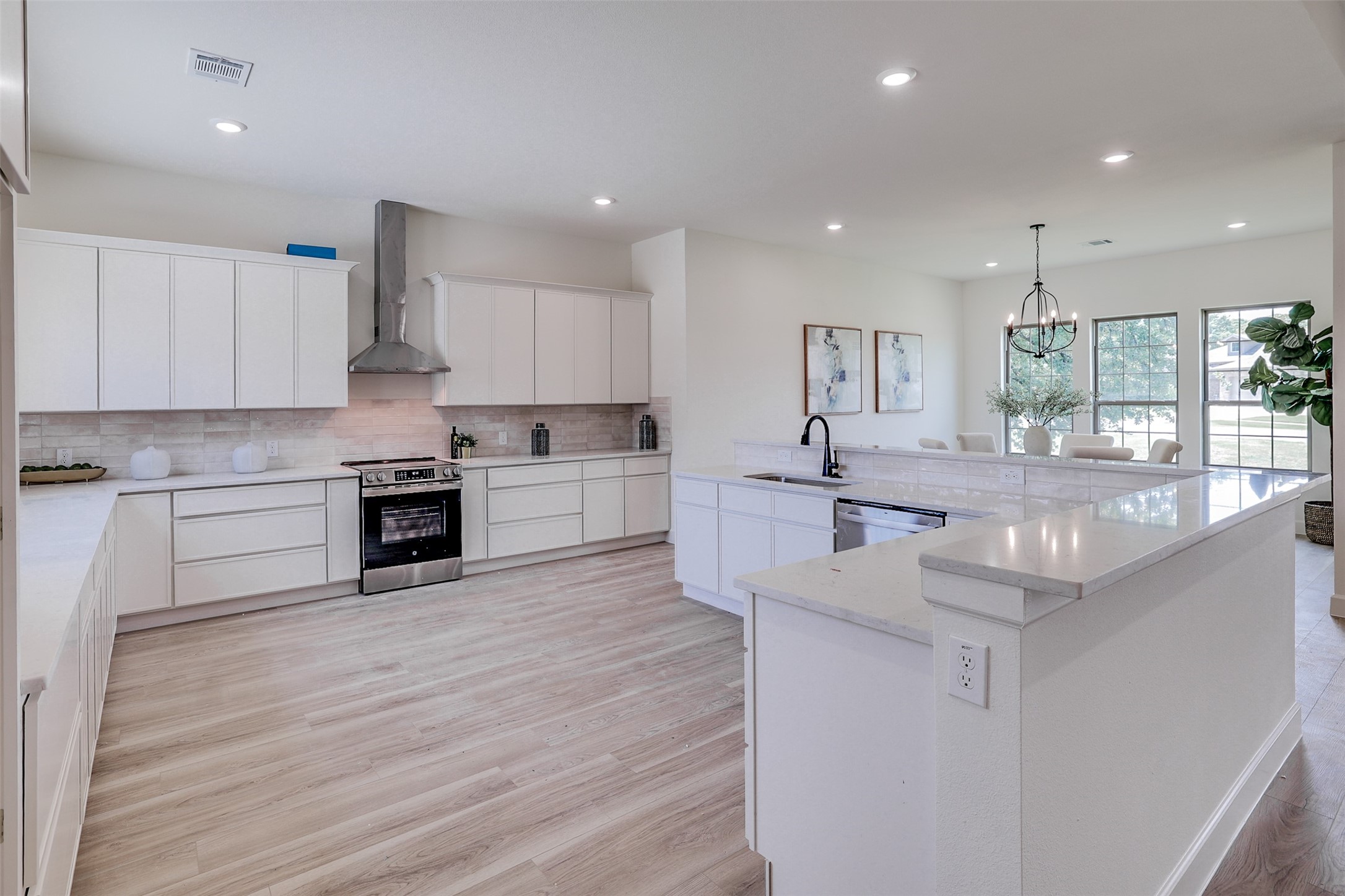 1601 Sea Breeze Court Azle TX 76020