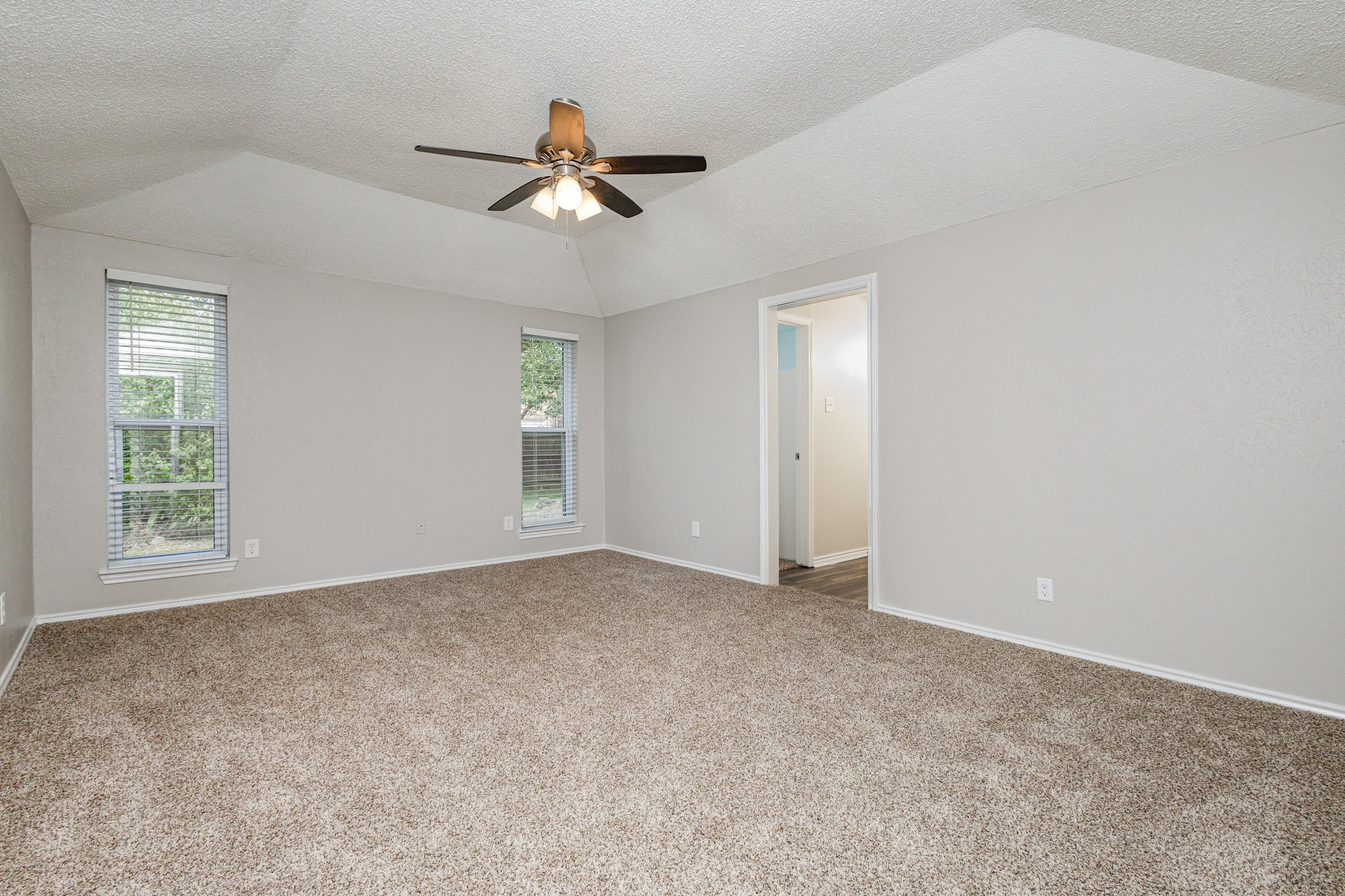 1017 Westminster Lane Garland TX 75040