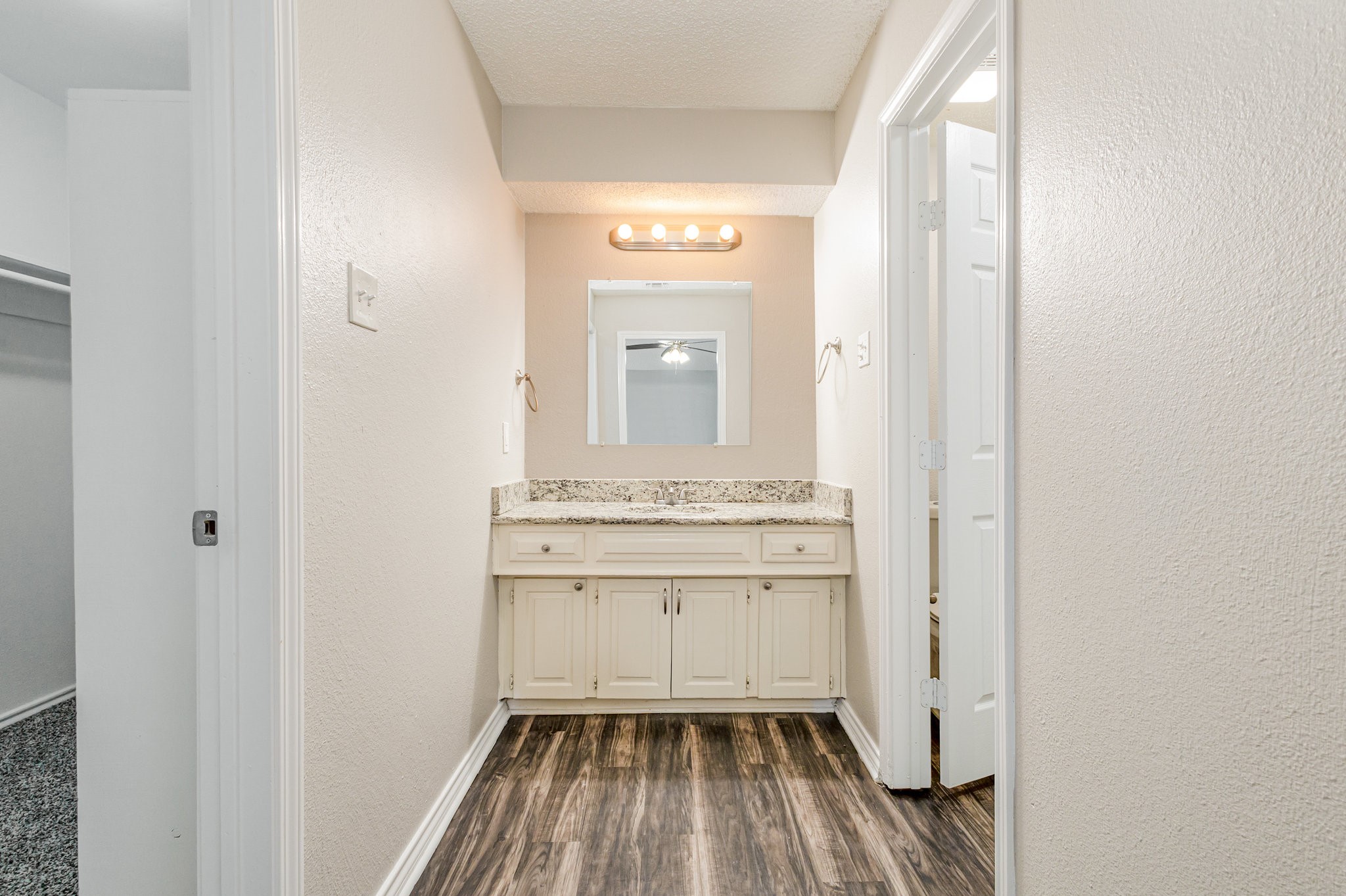 1017 Westminster Lane Garland TX 75040