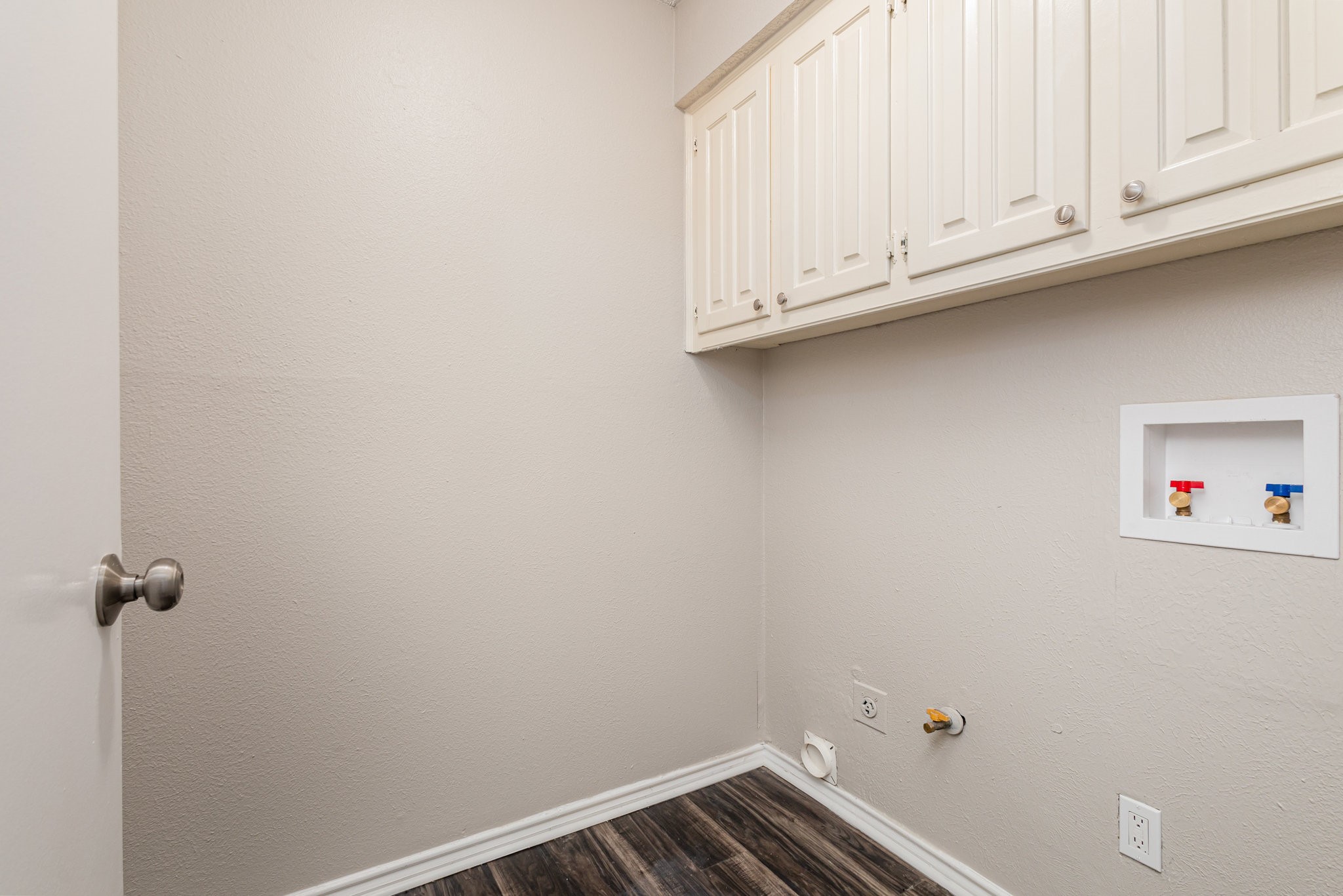 1017 Westminster Lane Garland TX 75040