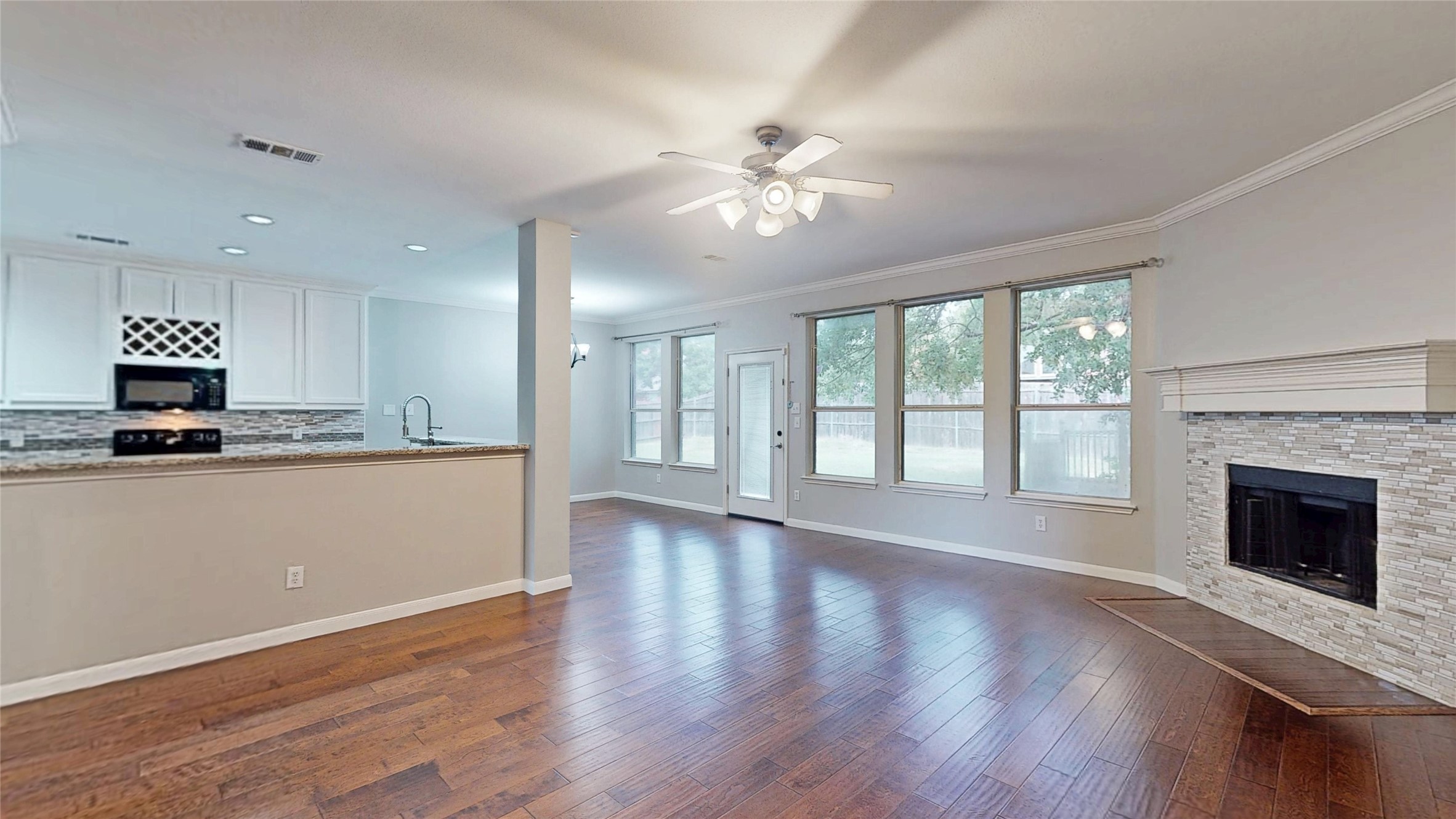 4107 Pine Glen Road Corinth TX 76208