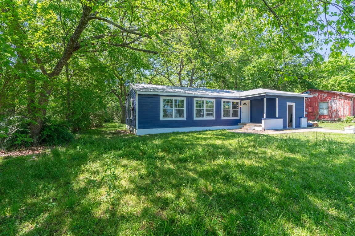 1301 Lynn Street Bonham TX 75418