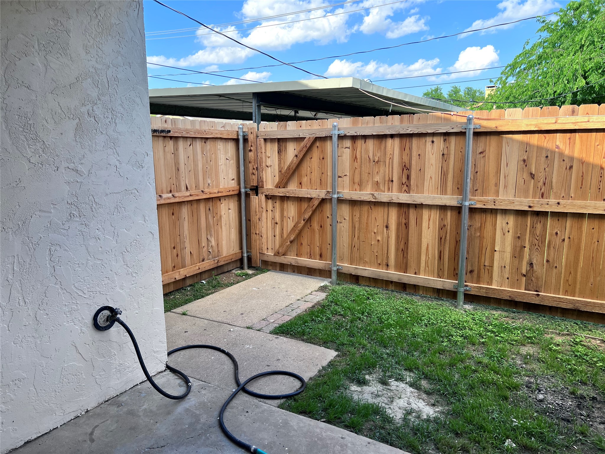 2715/2717 Parkchester Drive Arlington TX 76015