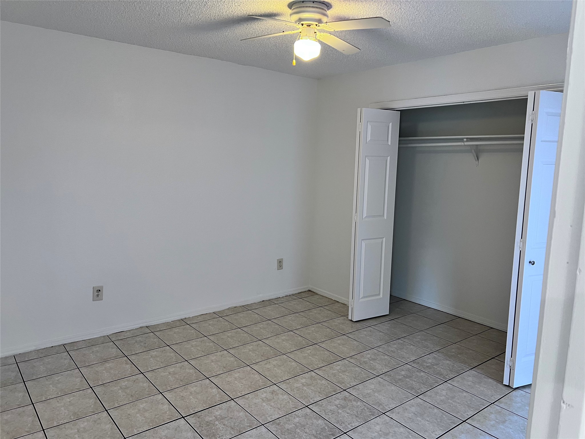 2715/2717 Parkchester Drive Arlington TX 76015