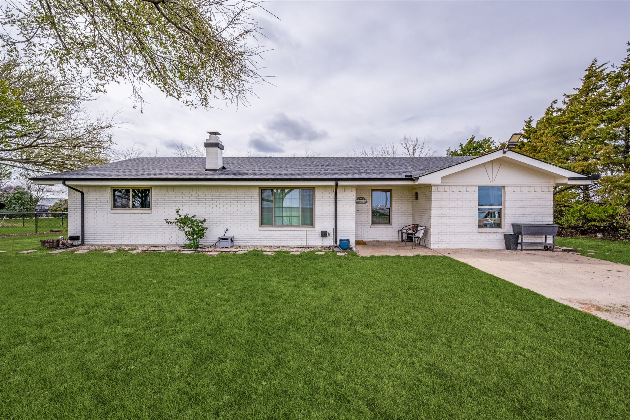 6482 County Road 321 Valley View TX 76272