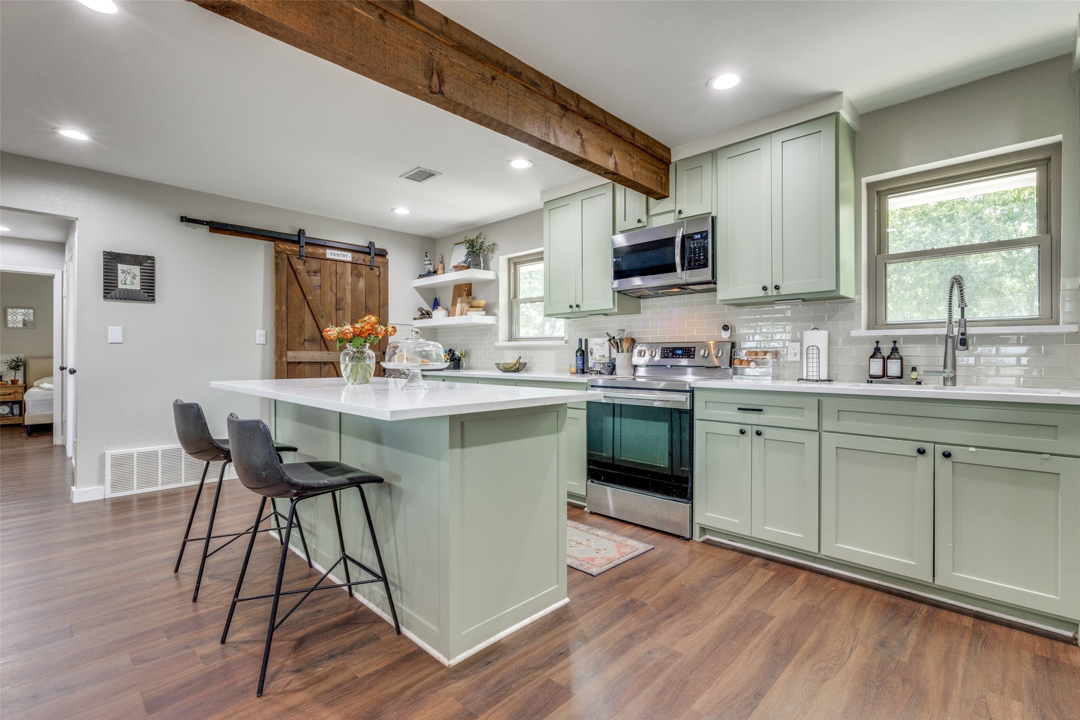 6482 County Road 321 Valley View TX 76272