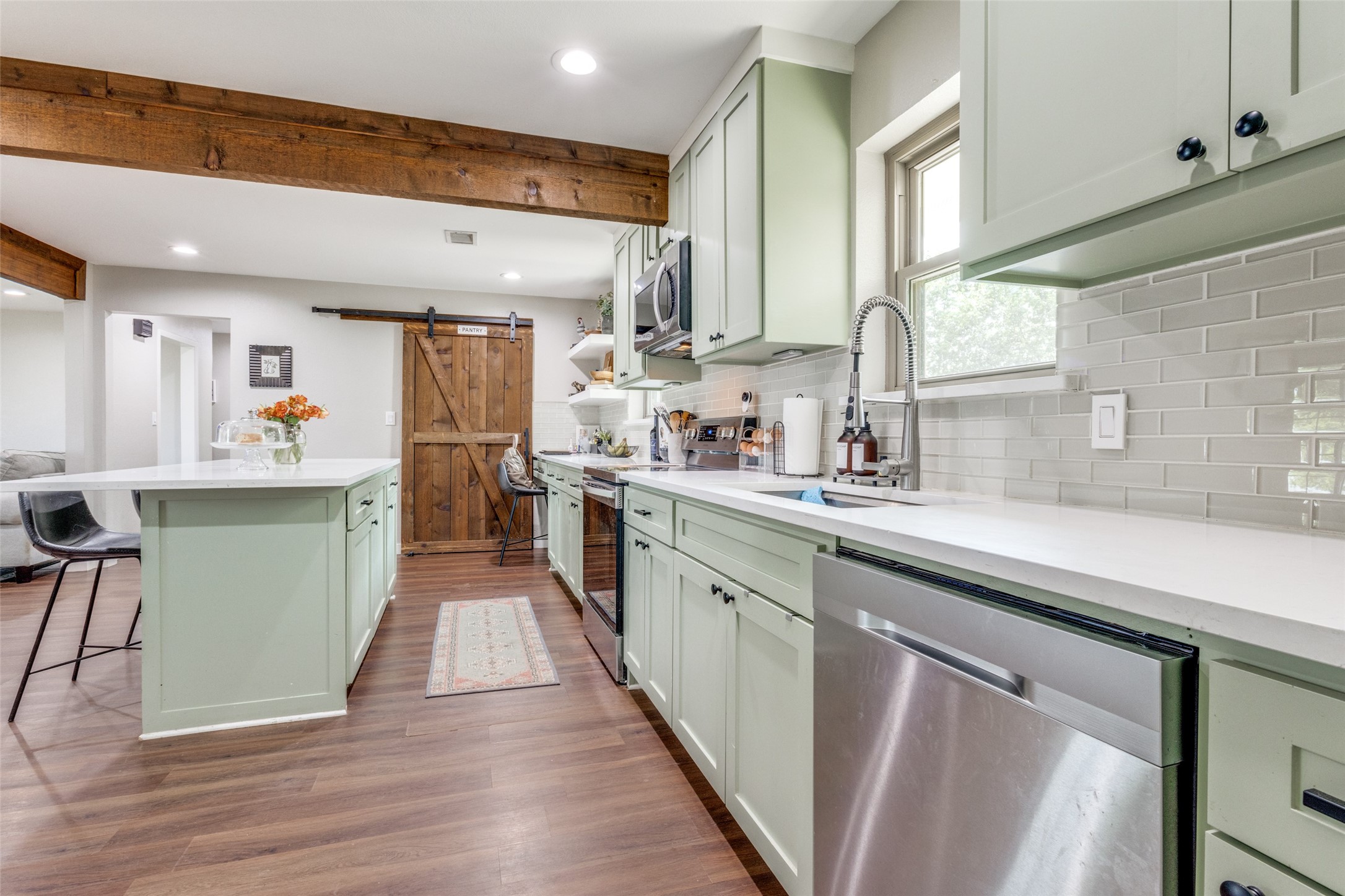6482 County Road 321 Valley View TX 76272