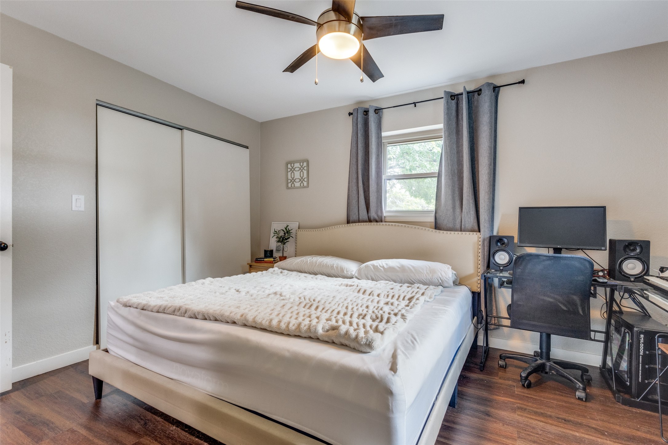 6482 County Road 321 Valley View TX 76272