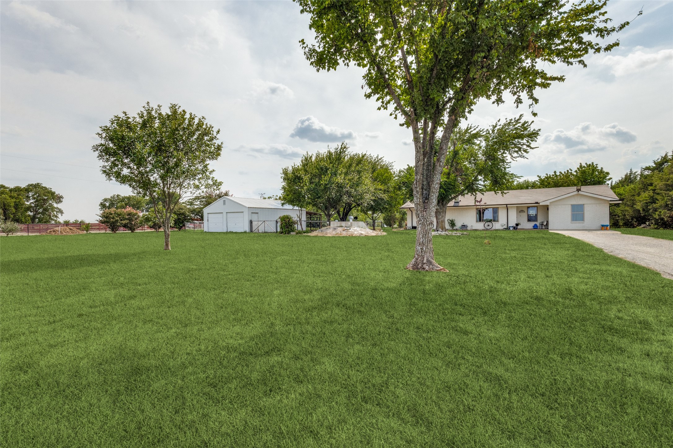 6482 County Road 321 Valley View TX 76272