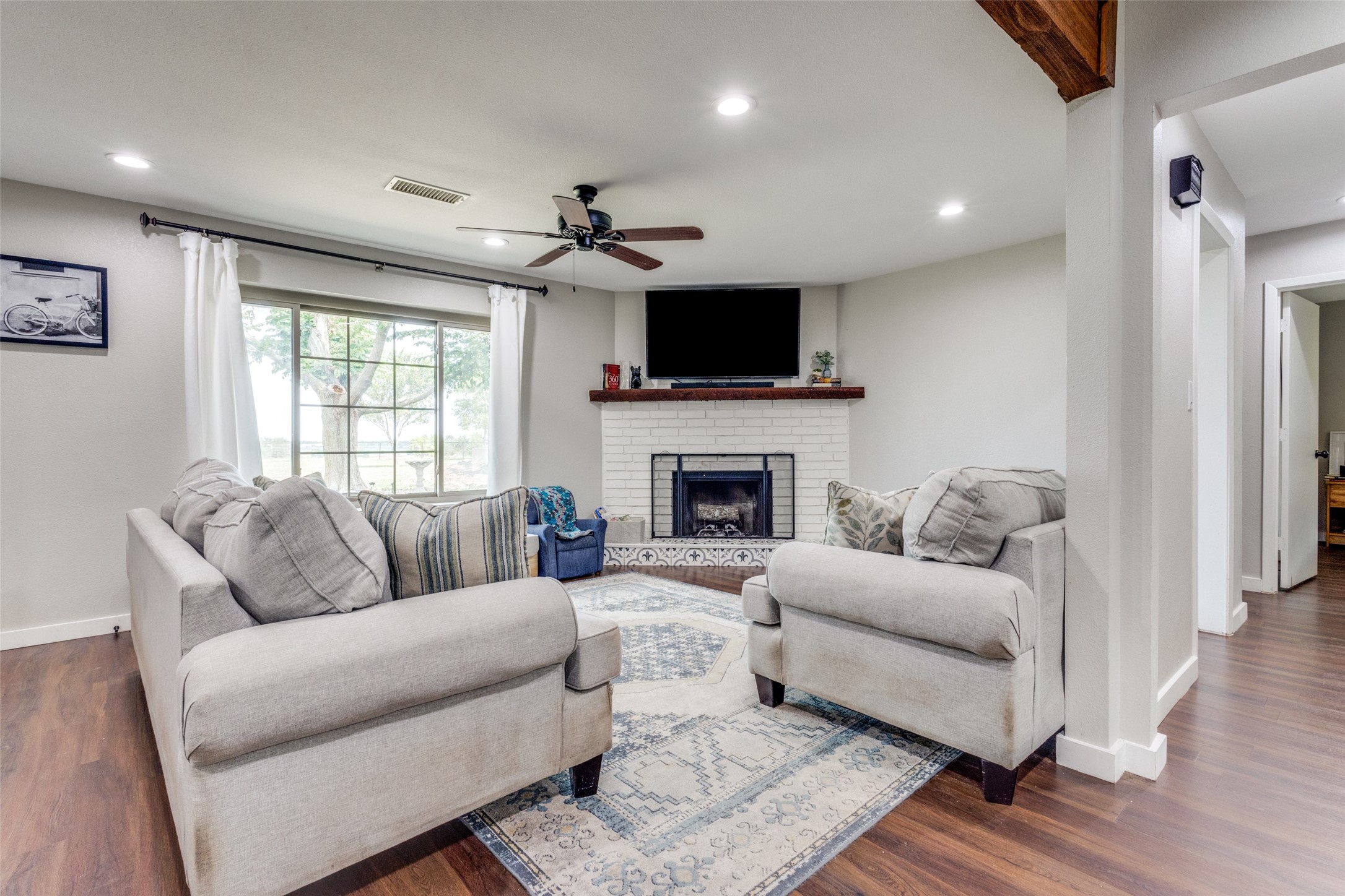 6482 County Road 321 Valley View TX 76272