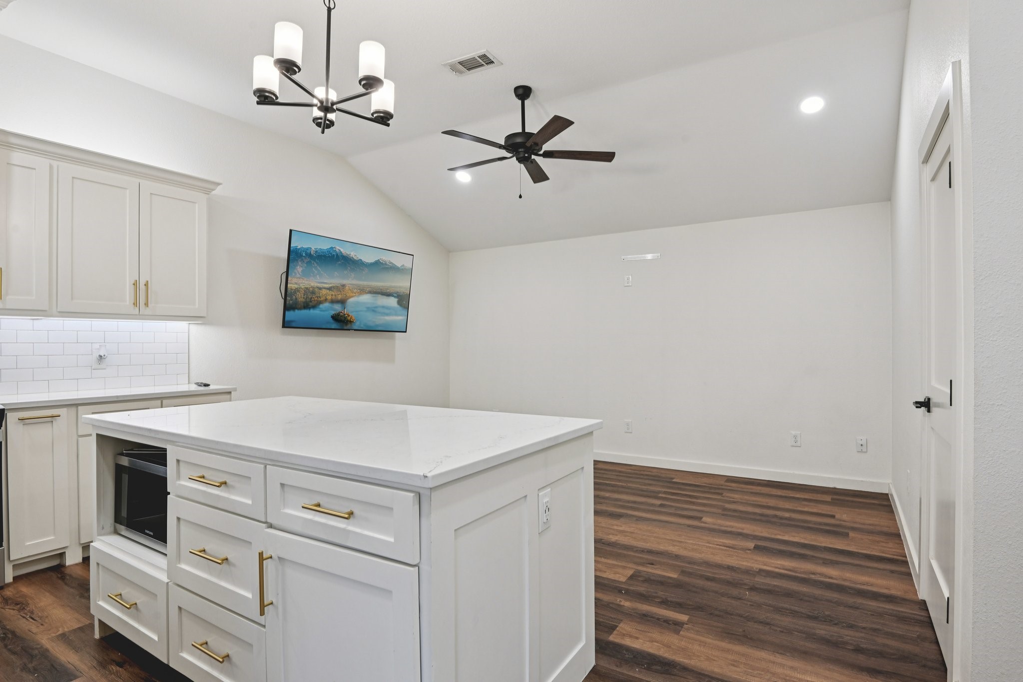 720 Calumet Avenue Cockrell Hill TX 75211